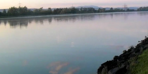 Deutschland: Wasserdamm